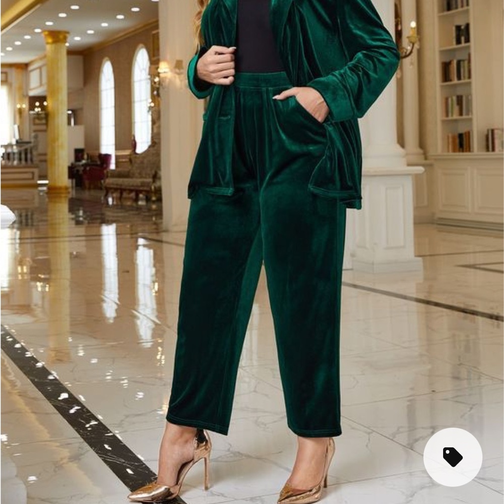 Russ Liz Claiborne Green Velvet jogger Pants